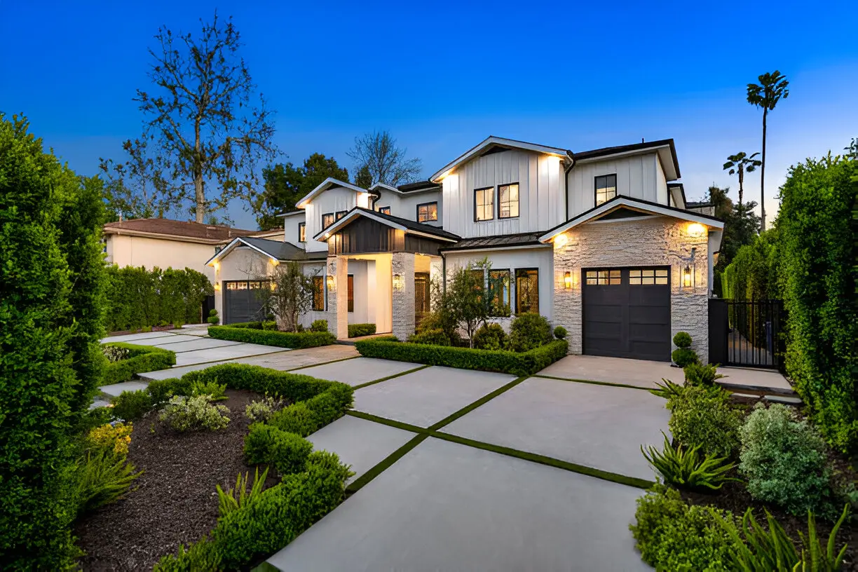 Residential Building Improvement Work General Construction Contractors completing residential construction and renovation services